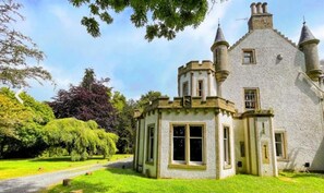 Standard Twin Room | Exterior - Harvieston Hall Estate Rooms (Gorebridge)