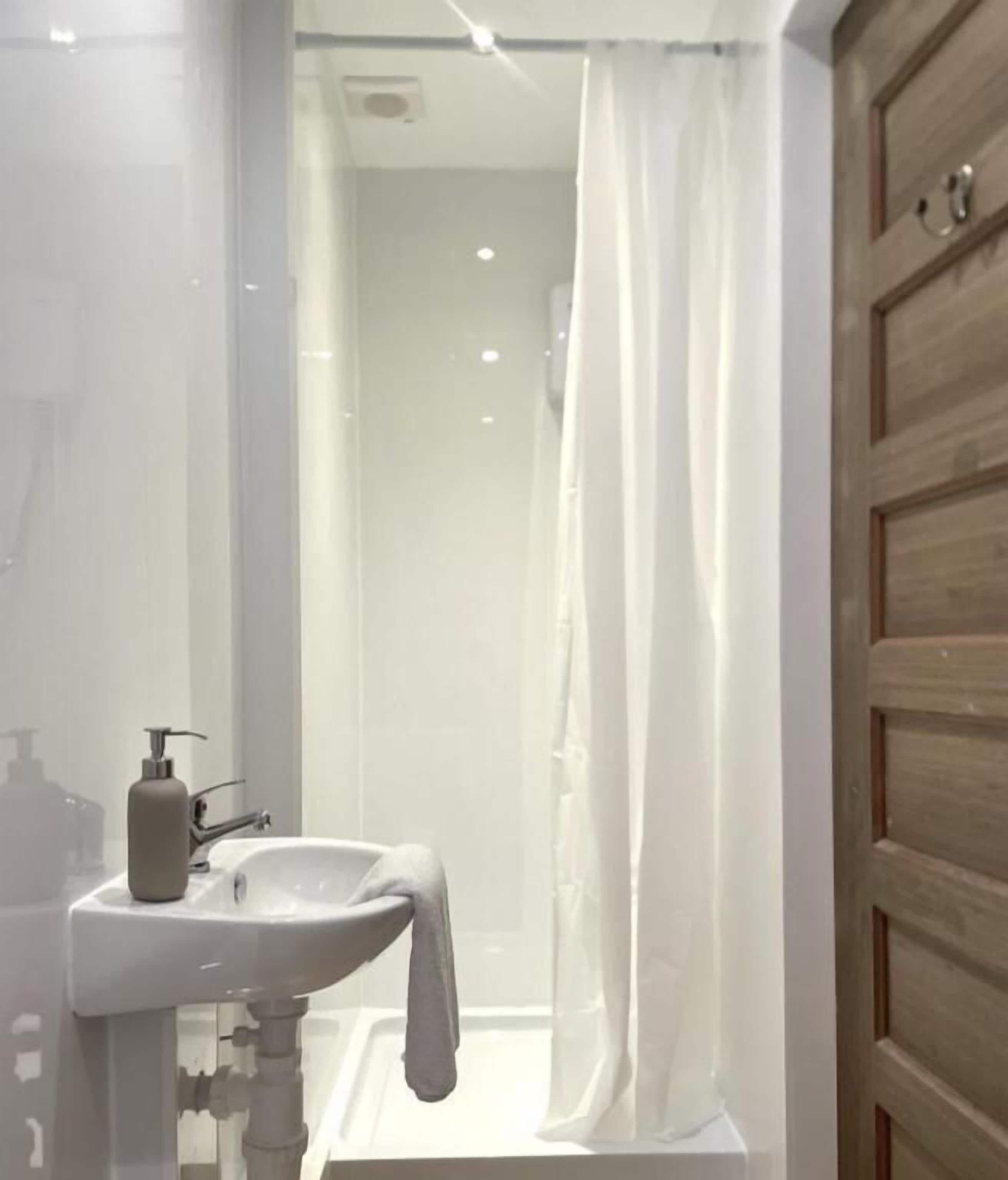 Apartment, Garden View | Bathroom