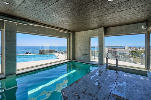 Holiday Home 'Exclusive Getaway – Ocean View' with Sea View, Wi-Fi and Air Conditioning