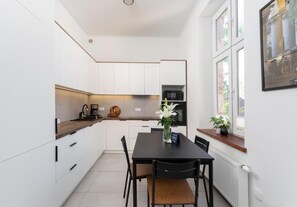 Comfort Apartment | Dining - Malila Apartments Rynek Dębnicki 8 (Kraków)