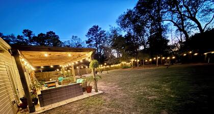 Vegeta's Den — Pet-Friendly Leland Retreat