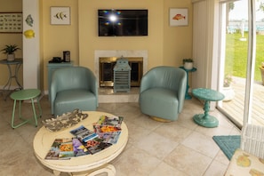 Smart TV, DVD player