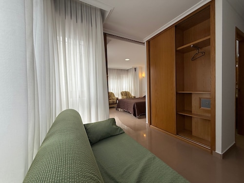 PENSIÓN BAHÍA DE SANTOÑA