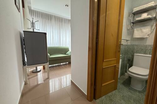 Family Suite | Bathroom