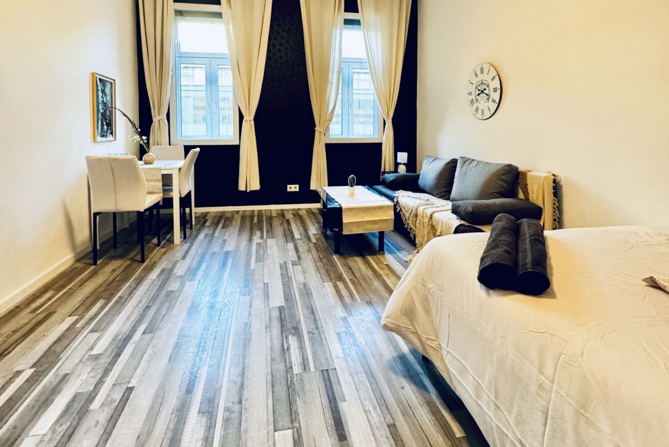 1 bedroom, iron/ironing board, bed sheets