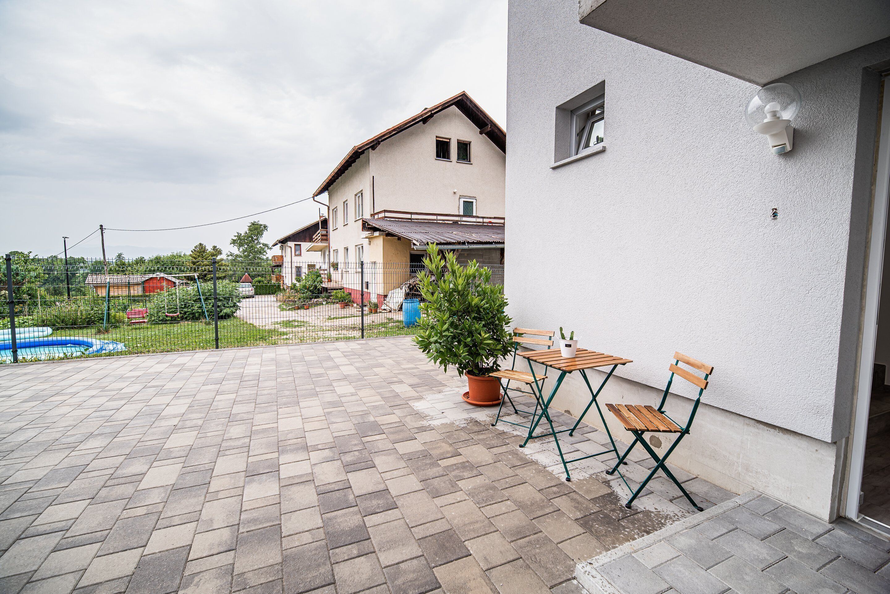 Apartment | Outdoor dining
