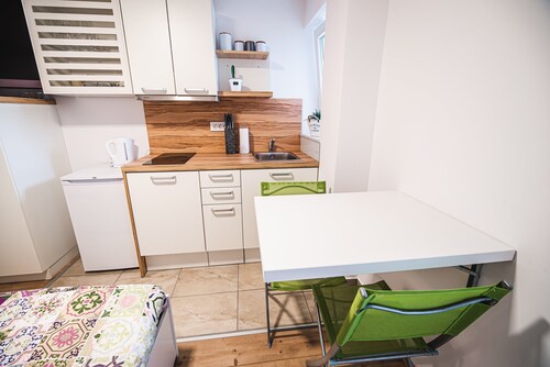 Apartment Malerič with Pool and Wellness