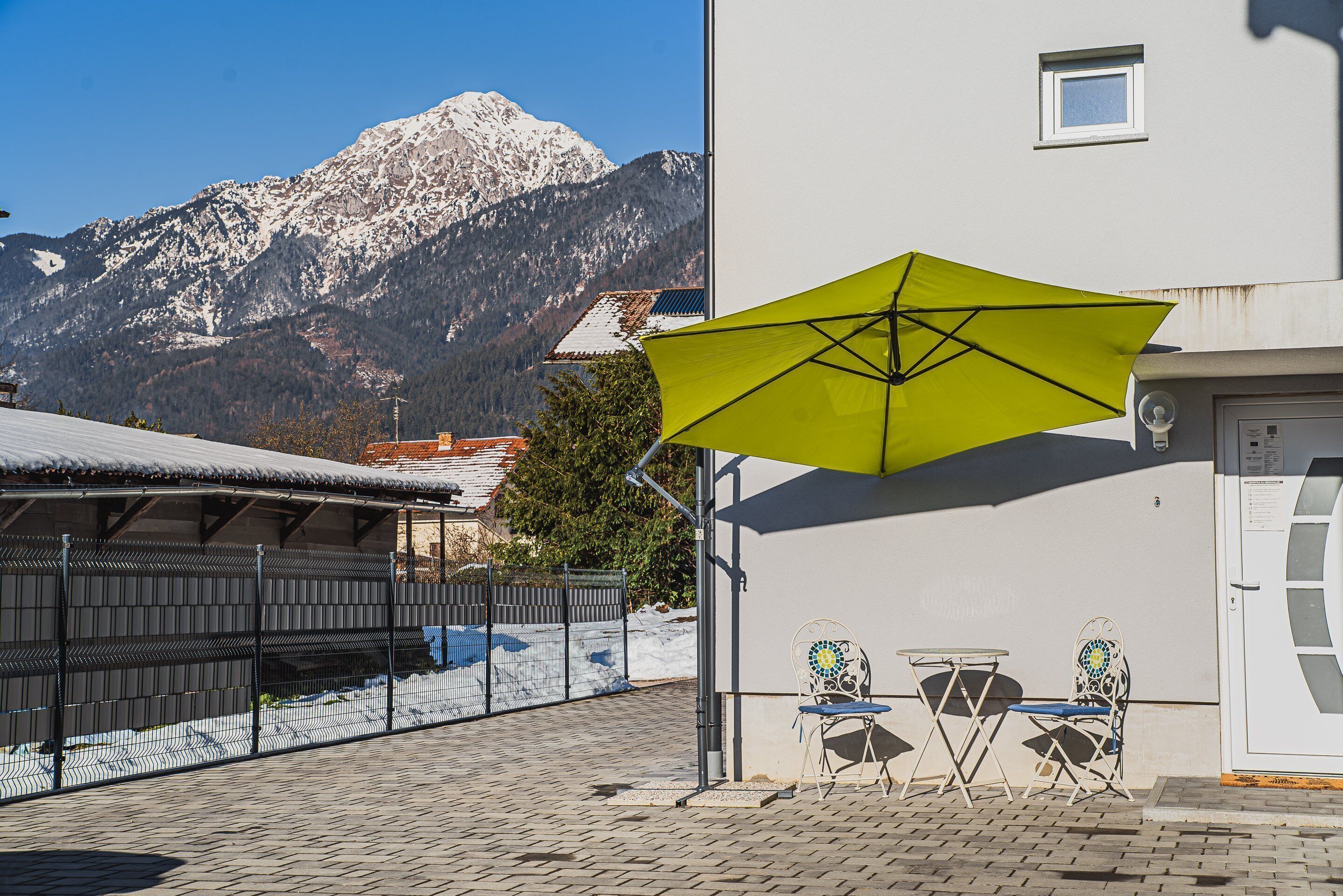 Apartment | Terrace/patio