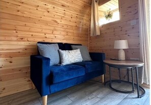 Living area - Foundry Farm Arch- pod Inspired Home (Hexham)