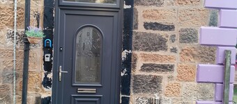 Stunning, large, 2 king sized bedroom apartment.