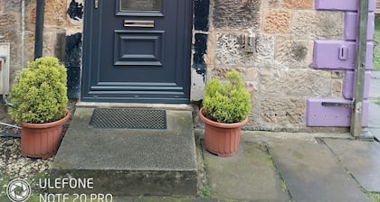 Stunning, large, 2 king sized bedroom apartment.