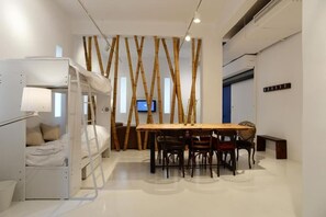 Free WiFi - Super 8 (Athens)