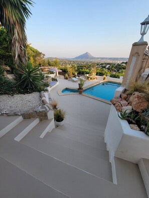 Outdoor pool - Luxury villa,sea view, private pool in Javea (Trencall)