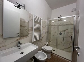 Unclassified image, 4 of 22, button - Dimora dei Magi (Saturnia)