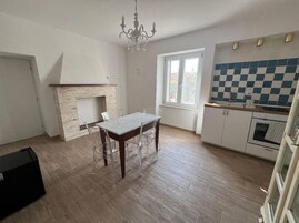 Estudio, vistas al jardín | Restauración