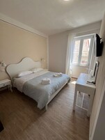 Habitación doble | Escritorio y wifi gratis