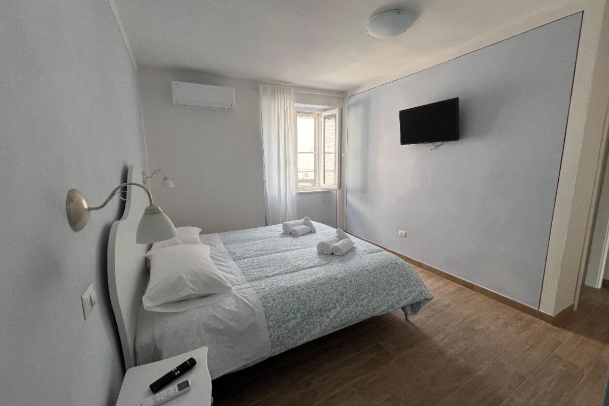 Studio, Garden View | Desk, free WiFi