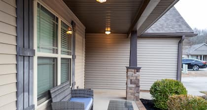 Cozy Family Home in a Quiet Setting-12 Minutes from Clemson University