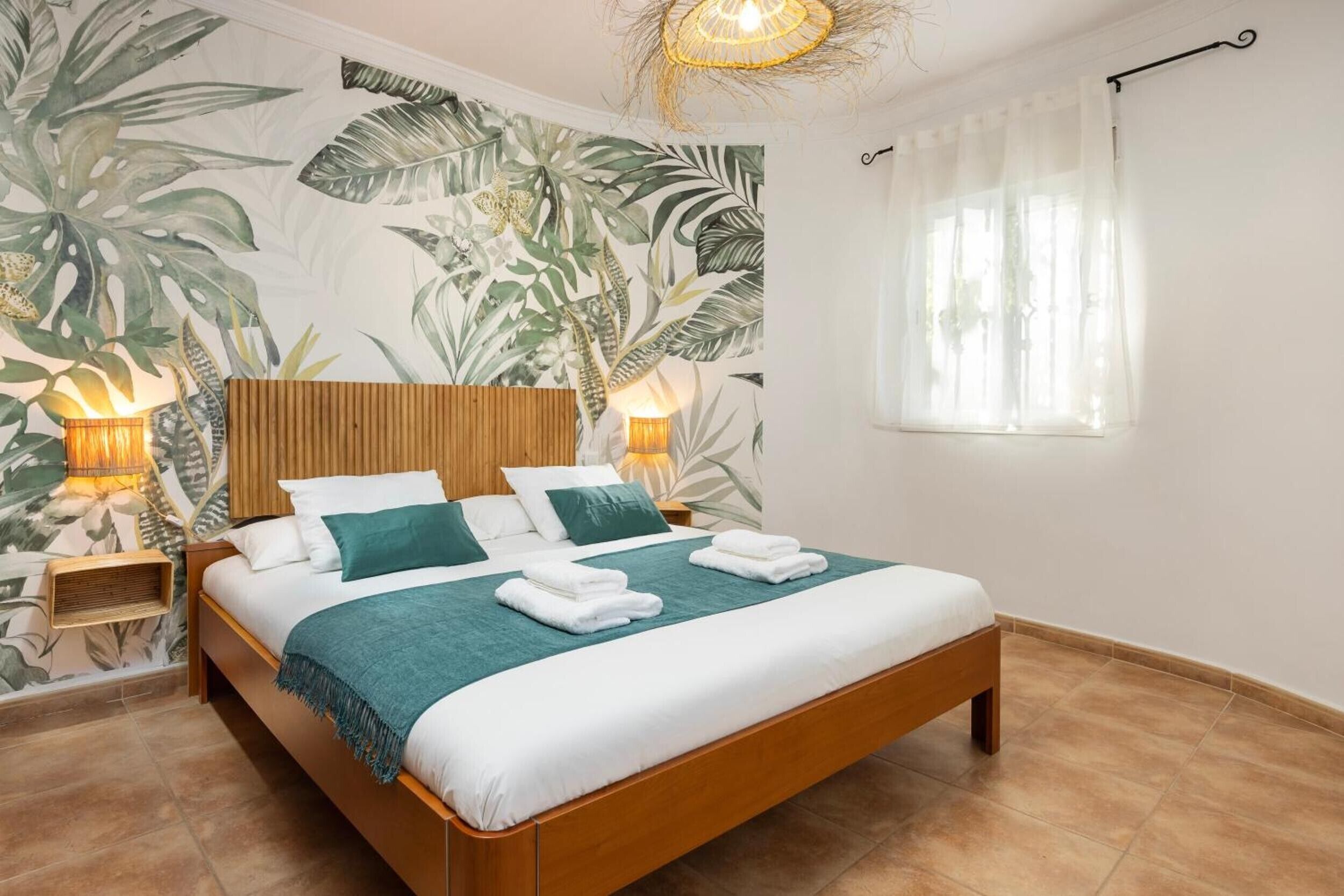 Bügeleisen/Bügelbrett, WLAN, Bettwäsche