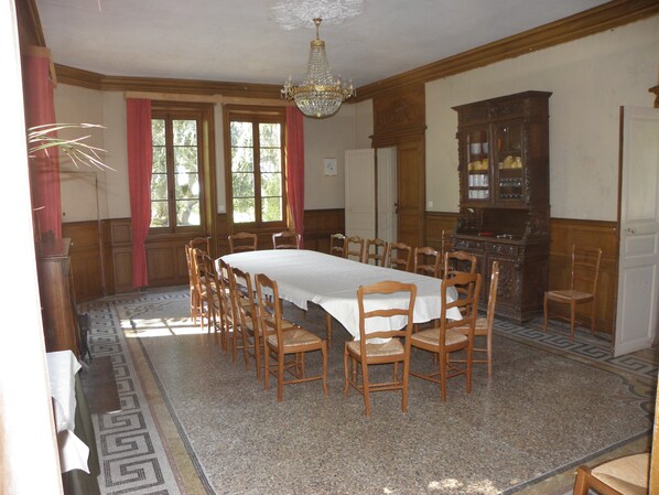 Botón de imagen sin clasificar, 1 de 38