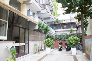 บริเวณภายนอก