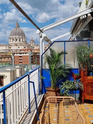 Imagen sin descripción, 3 de 44, botón