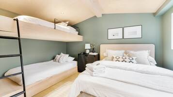 Chalet supérieur, vue sur la montagne | Accès au Wi-Fi (inclus)