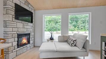 Chalet supérieur, vue sur la montagne | Aire de séjour