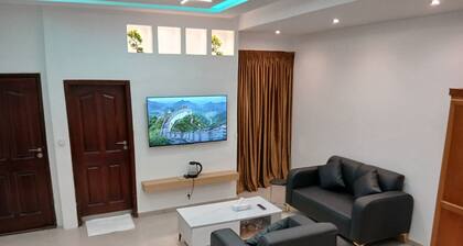 Sheyllo Executive Residence - Elegant 5 Bedrooms Private Villa in Cocody