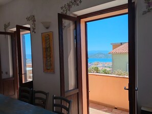Interior - Holiday Home 'Attico Vista Mare- La Maddalena' with Sea View & Private Terrace (La Maddalena)