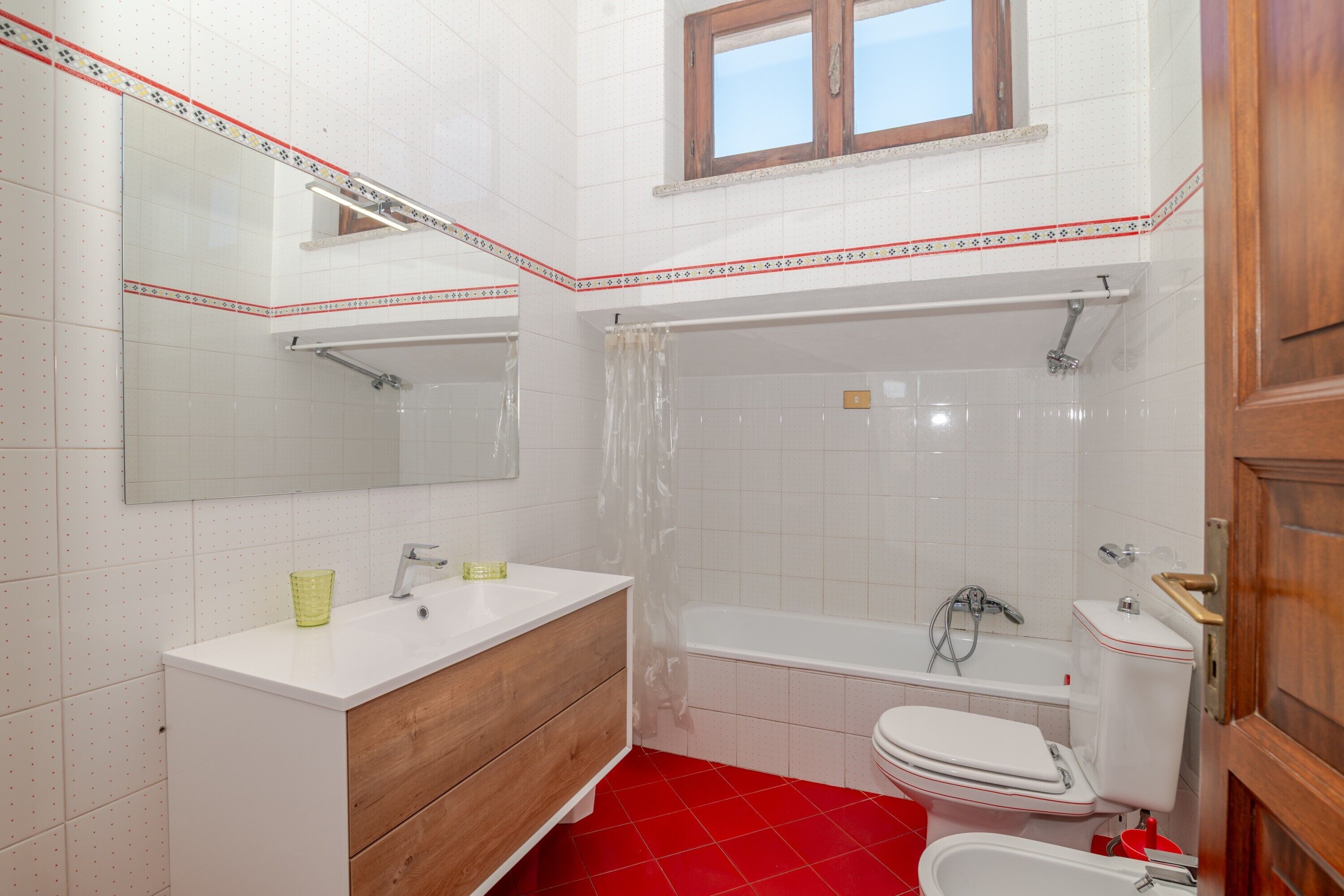Shower, towels