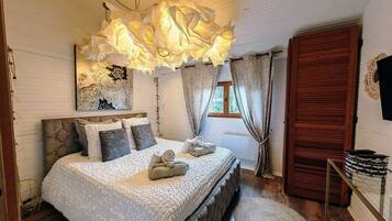 Fer et planche Ă repasser, lit parapluie, Wi-Fi gratuit, draps fournis