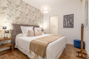 2 bedrooms, iron/ironing board, bed sheets - Stylish 2-Bed Apartment in Salamanca, Madrid (Madrid)