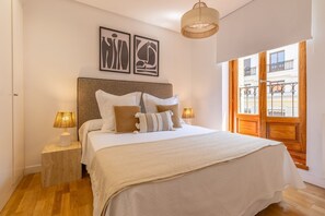 1 bedroom, iron/ironing board, bed sheets - Cozy Apartment for Two in Alcalá Area (Madrid)