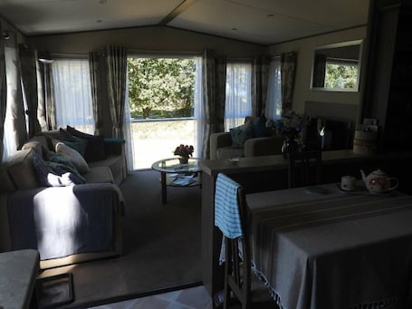 Living area. Lifes A Beach