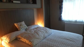 2 bedrooms, individually decorated, individually furnished