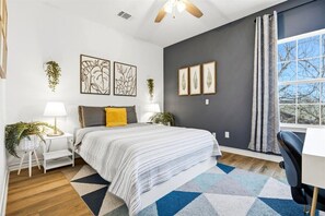2 bedrooms, Internet, bed sheets - New Build Vacation Rental 2BR Suite for 6 Unit 201 (San Antonio)