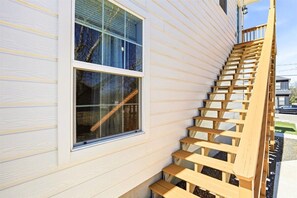 Property grounds - New Build Vacation Rental 2BR Suite for 6 Unit 201 (San Antonio)