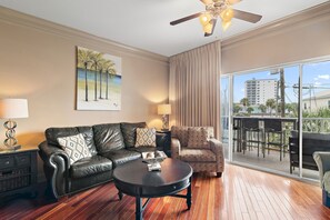 Smart TV - ☀️100 feet to Beach | Pool | Multiple Balconies and Patio | Beach Pointe 301☀️ (Destin)