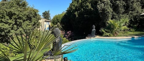 Classic-Haus, Gartenblick | Pool | Außenpool (je nach Saison geöffnet)