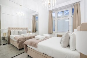 2 bedrooms, iron/ironing board, free WiFi, bed sheets - Beautiful refurbished 2bed 2bath next to Hyde Park (Greater London)