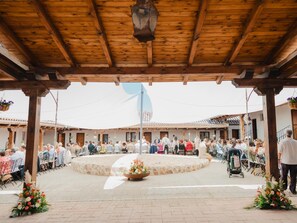 Espace de banquet à l’extérieur