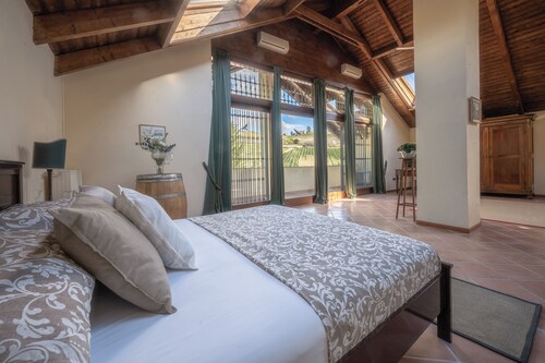 Villa Noceto • Luxury Vineyard Villa