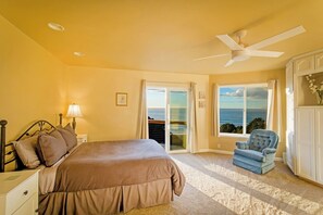 Room - Black Sands Ocean Overlook (Whitethorn)