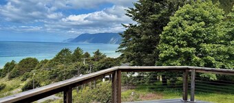 Black Sands Ocean Overlook