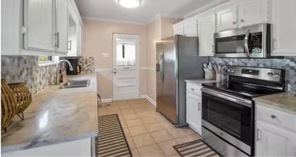 Midtown Little Rock | Walk to Dining + Hospitals