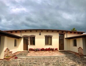 Unclassified image, 2 of 41, button - Villa Nuragica - Deluxe Apartment (Nuraxi Figus)