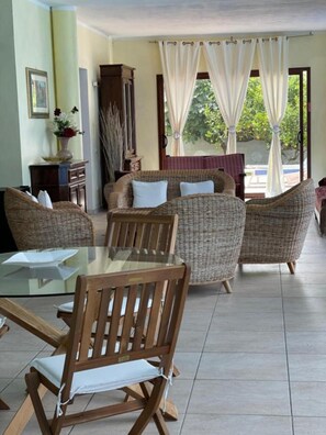 Unclassified image, 3 of 17, button - Villa Nuragica - Apartment (Nuraxi Figus)