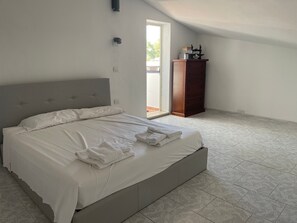 Unclassified image, 2 of 17, button - Villa Nuragica - Apartment (Nuraxi Figus)