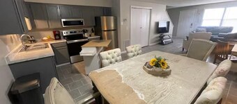 Charming 2BR Townhome - Close to Fort Leonard Wood & Downtown Waynesville